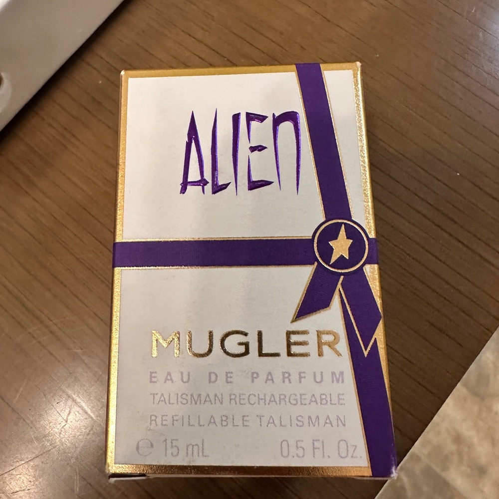 Thierry Mugler Alien Eau de Parfum 15ml Rechargeable Travel Spray Bag